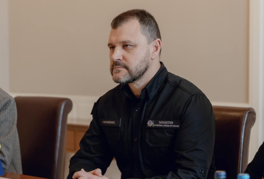 Чи варто жителям виїхати з Києва: очільник МВС відповів